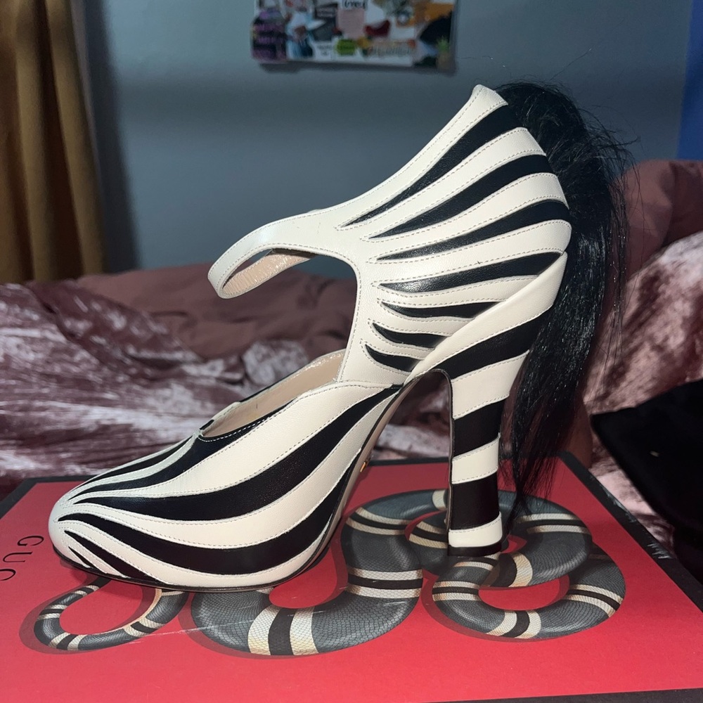 Gucci Lesley pony hair leather Mary Jane pumps size 9 NWT 🦓🦓